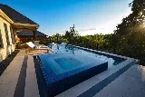 Emerald Custom Pools photo 8