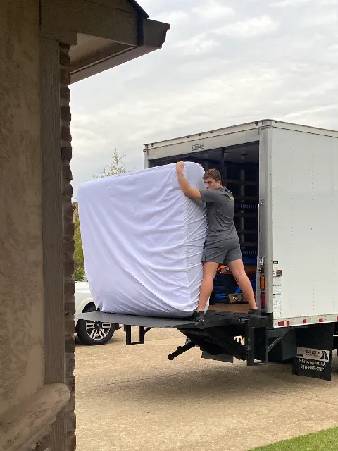 Lionheart Moving photo 1