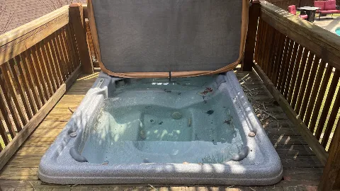 LMR POOL AND SPA LLC photo 1