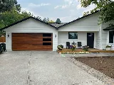 Brokentop Garage Doors