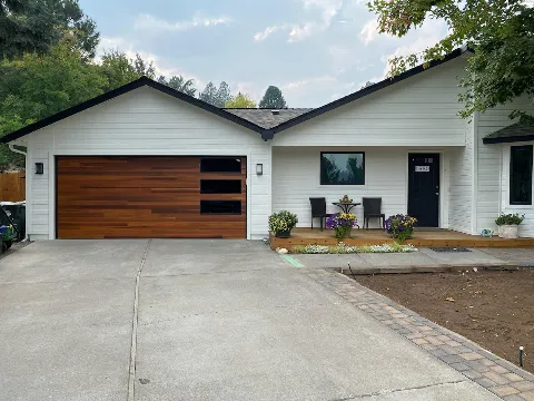 Brokentop Garage Doors photo 1