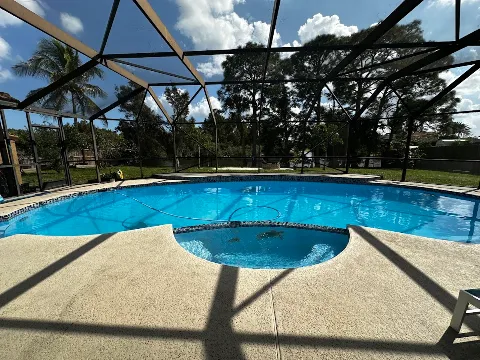 Purified Pool Service LLC photo 1