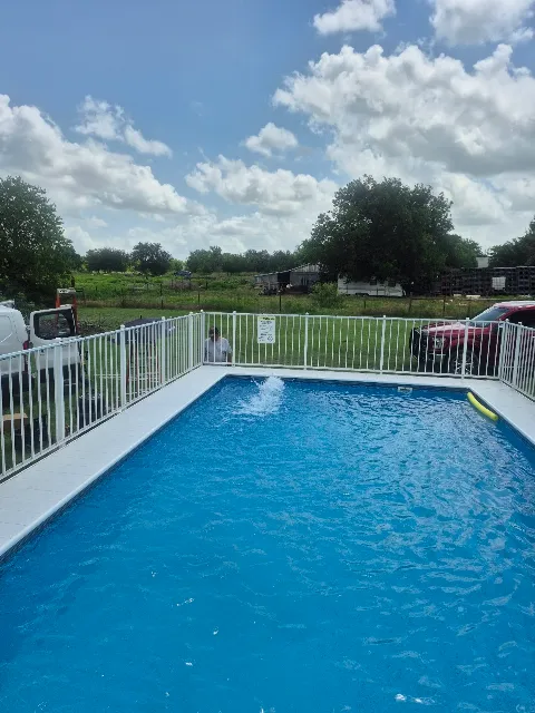 A & B Pool, Spa and Hot Tub Repairs in Killeen