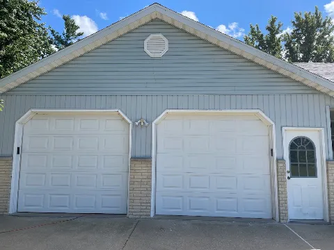 Precision Garage Door Service of Peoria in Peoria