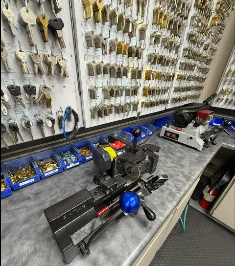 Economy Lock & Key photo 1