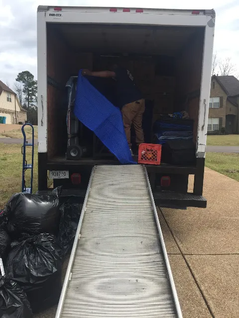 ASAP MOVING photo 1