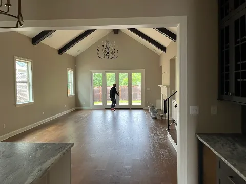Mike Murphy Builders LLC in Memphis
