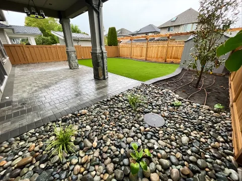 New View Landscaping Ltd photo 1