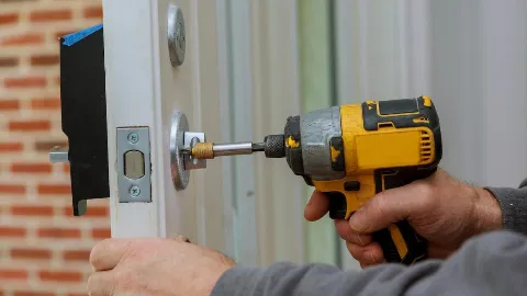 Locksmith Oakville Ltd. in Oakville
