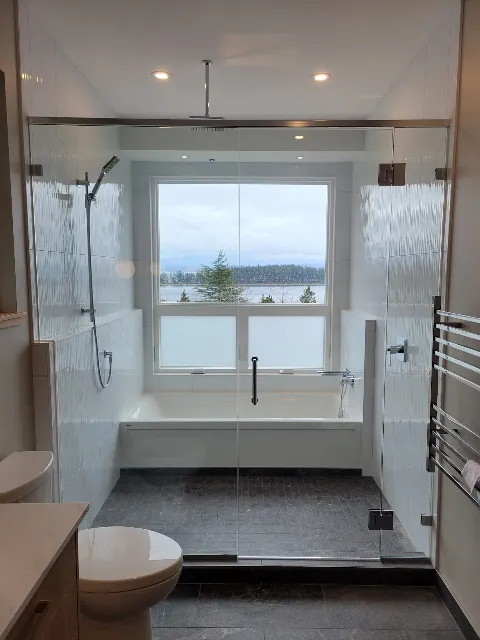 Rockland Glass in Campbell River