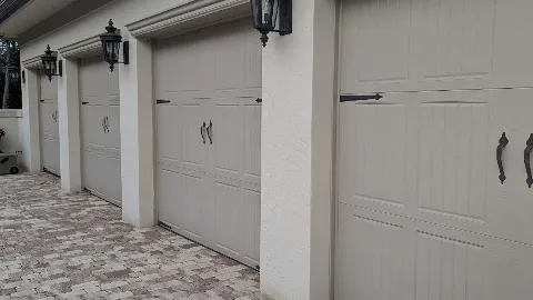Best Garage Door Company in Hollywood