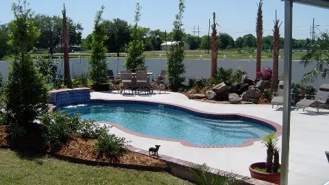 R & R Fiberglass Pools photo 1