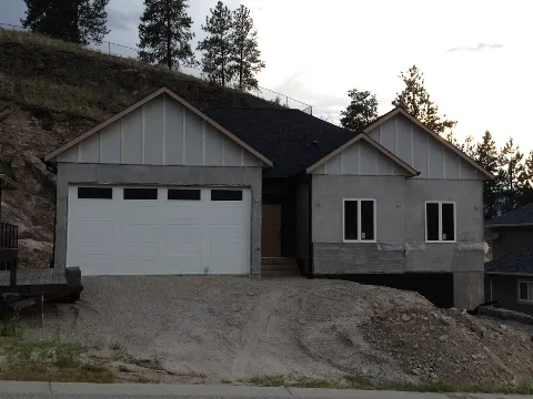 Penticton Garage Door Service in Penticton