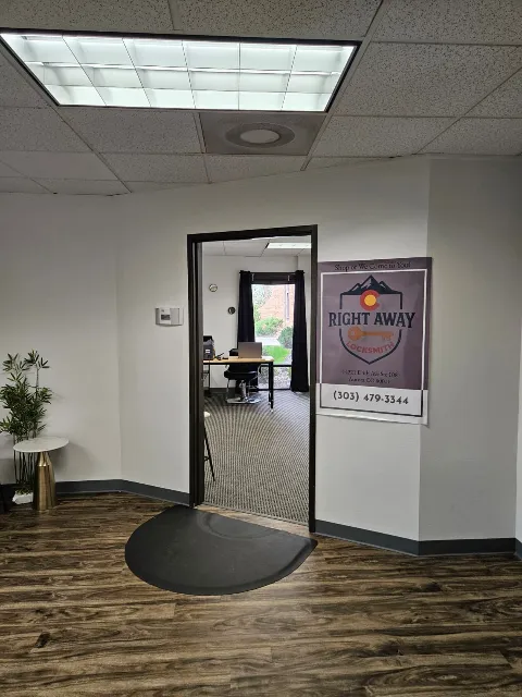 Right Away Locksmith in Aurora