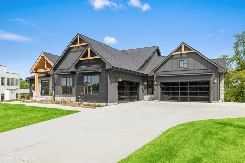 K & V Homes in Des Moines