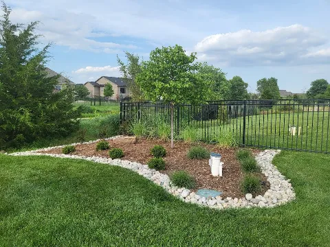 Daniels Lawn and Landscaping Service photo 1