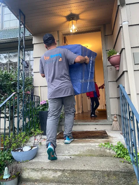 Up Down Movers in North Vancouver