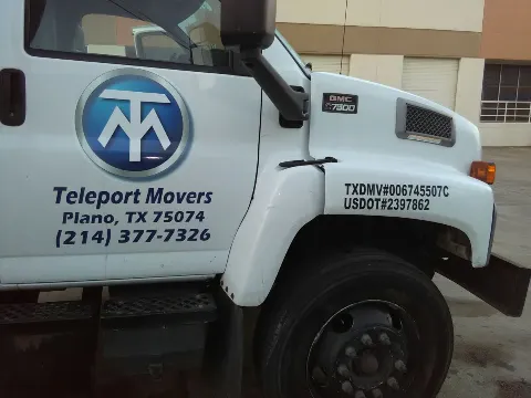 Teleport Movers photo 1