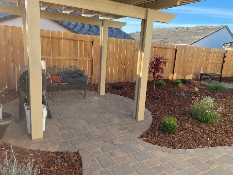 Uribes Landscaping photo 1