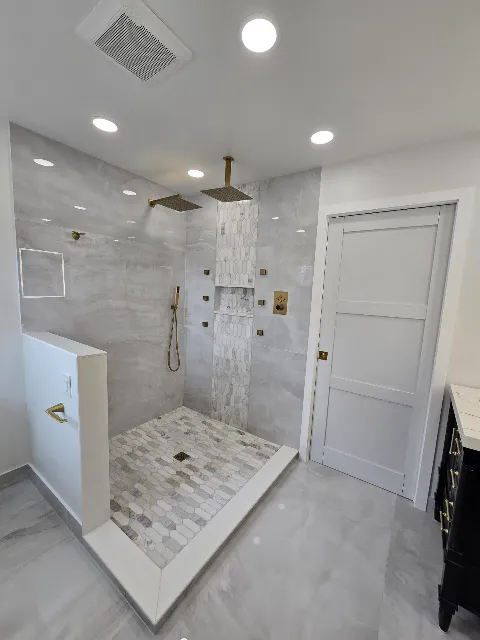 CAPITAL PRO TILE AND CONSTRUCTION in Schenectady