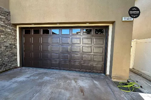 Champion Garage Door Repair in Newport Beach
