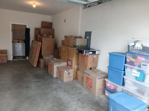 Moovit or Loozit Moving Co. photo 1