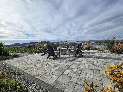 Peacock Landscaping in Vernon