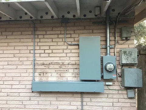 Bolt Electric photo 1