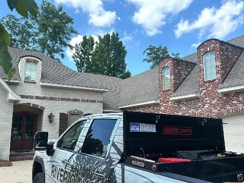 River Oaks Roofing photo 1