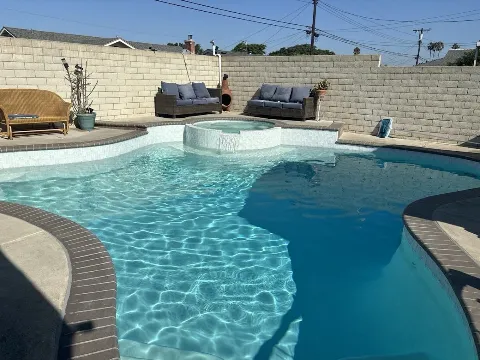 Royal Globe Pool Construction in Los Angeles