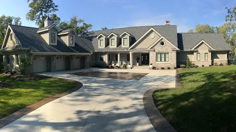 Apex Custom Concrete & Masonry in Toledo