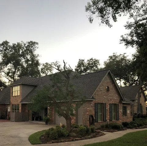 M&M Roofing, Siding & Windows photo 1