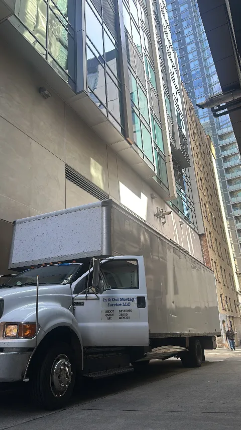 In & Out Moving service LLC in Yakima