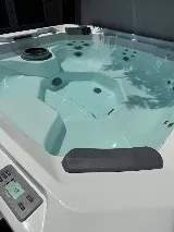 pH Hot Tub photo 7