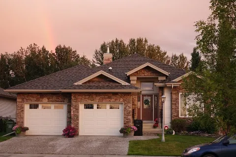Wolff Roofing in Leduc