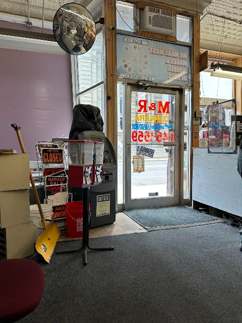 M & R Instant Locksmith photo 1