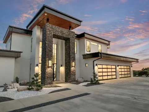 Zbranek & Holt Custom Homes photo 1