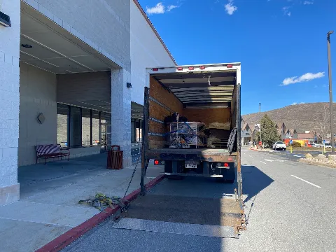 Mesa Moving and Storage: Salt Lake City photo 1