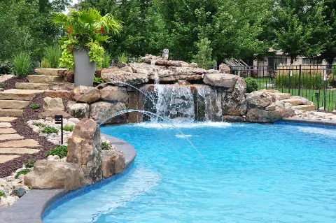 New Wave Pools & Spas Inc photo 1