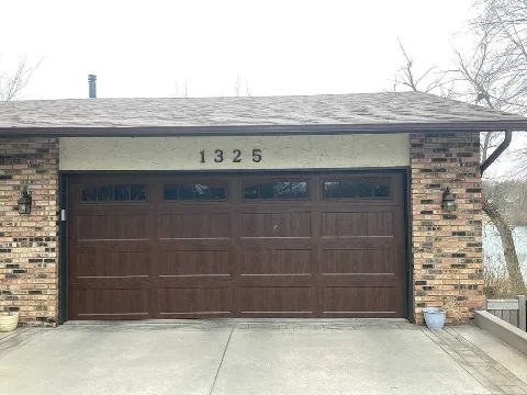 Rise & Shine Garage Doors in Minneapolis