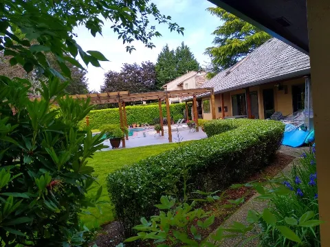 A & J Landscape Maintenance Inc. photo 1