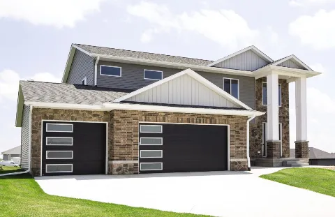 Overhead Door Company of Winnipeg photo 1