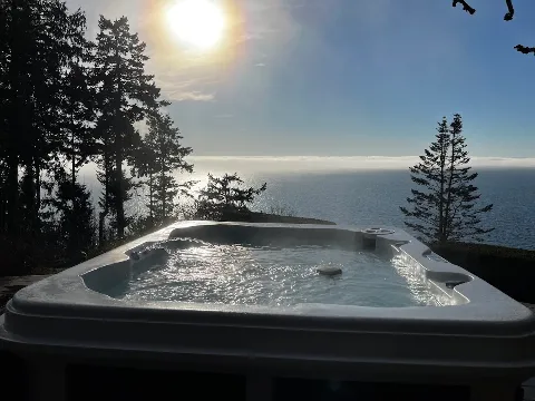 Regency Pool and Spa in Maple Ridge