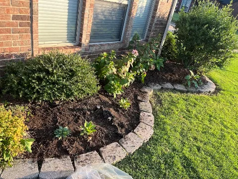 Hunter Lawn Services in Edmond