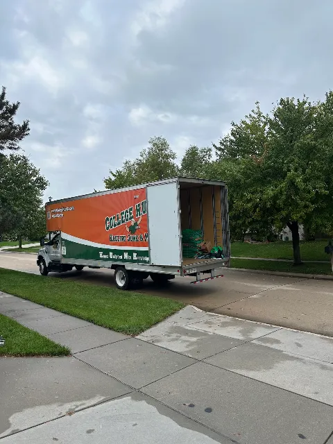 College Hunks Hauling Junk and Moving Lincoln photo 1