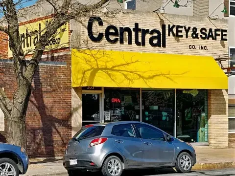 Central Key & Safe Co photo 1