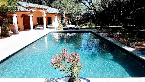 AquaTech Swimming Pools Inc in Mountain View