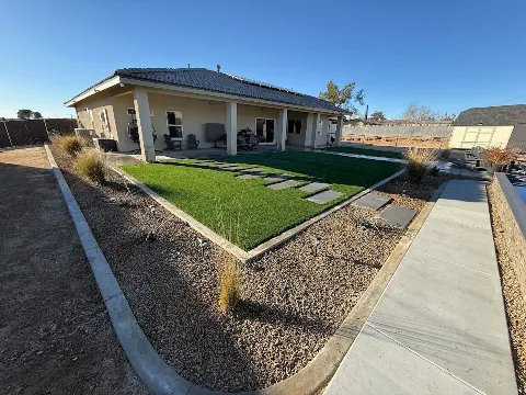 Lara Landscaping photo 1
