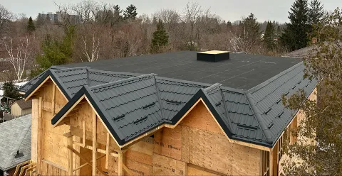 Divine roofing inc in Brampton