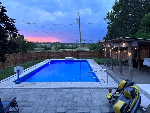 PAYNE'S POOLS KINGSTON photo 1